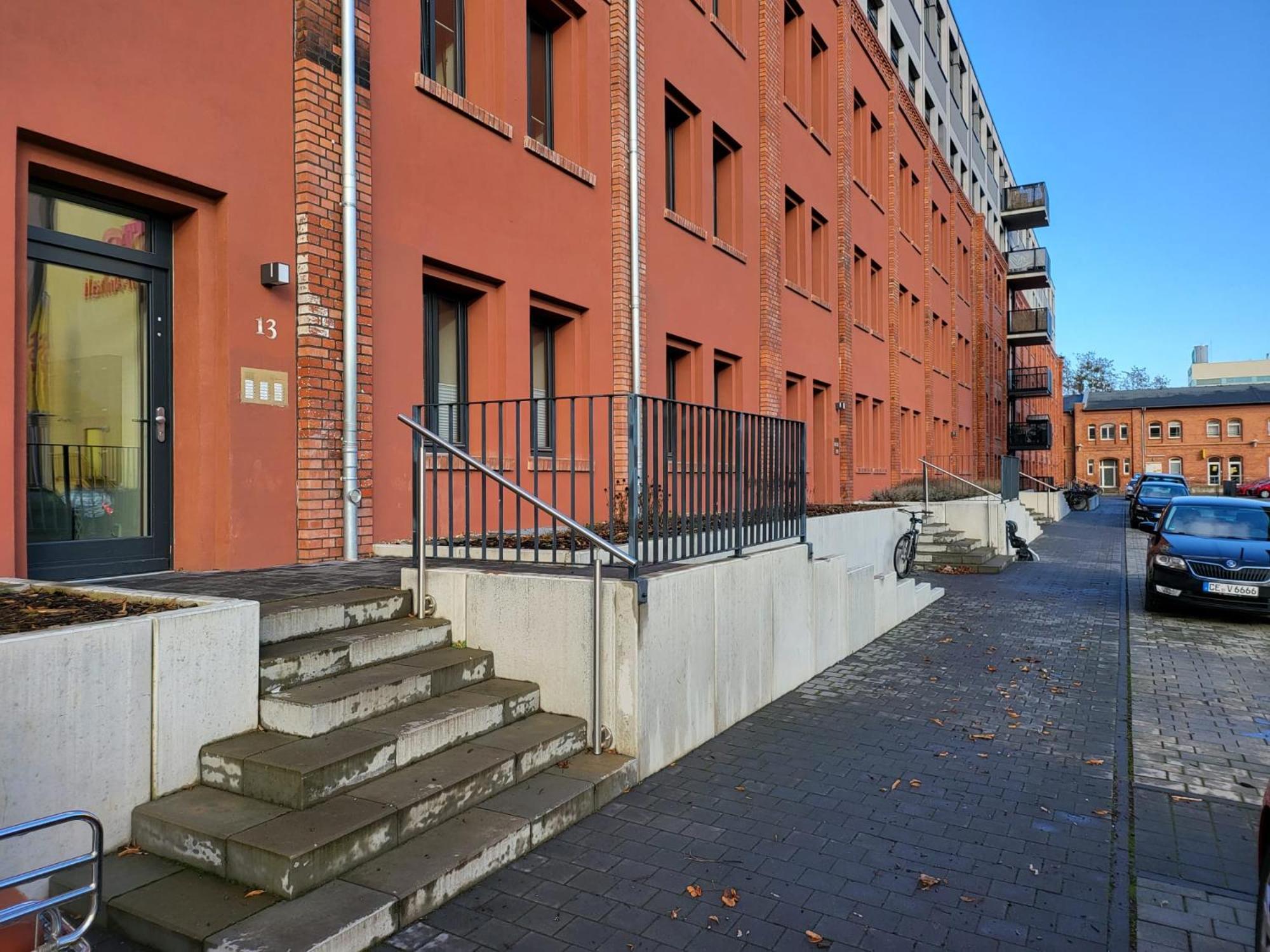 Trendige Stadtwohnung, Historisches Haus Mit Terrasse Und Garten Magdeburgo Exterior foto